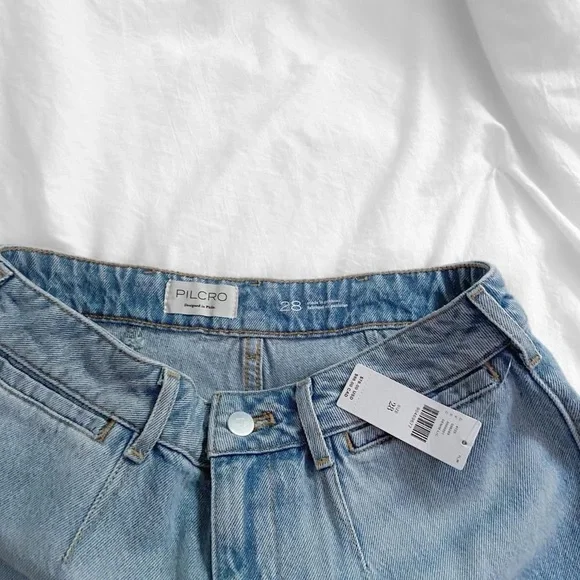 Anthropologie Pilcro Pitched Micro Denim Shorts NWT Size 28 - Picture 3 of 4